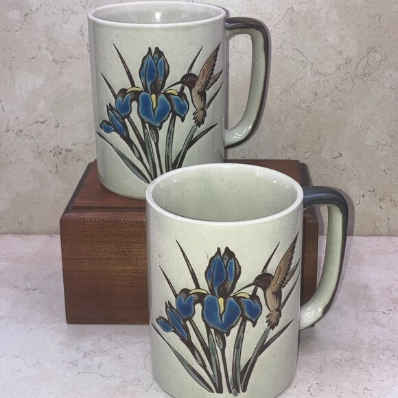 Set of 2 Otagiri  Embossed Hummingbird Flowers Coffee Mugs Vintage - Picture 1 of 7